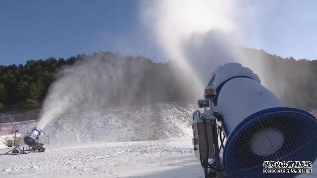 新雪季到来！承德元宝山滑雪场开滑啦