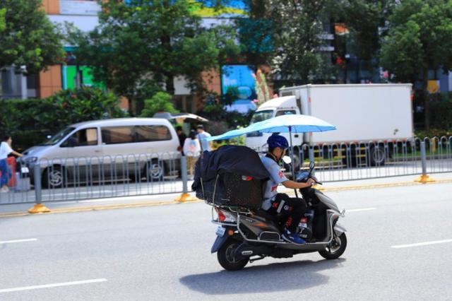 快递物流企业跨界成风“不务正业”背后的危与机