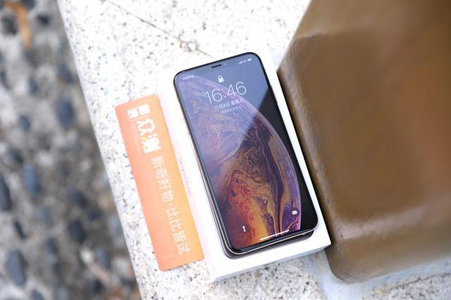 iPhone XS Max价格大划水，老用户直言：千万不要动心