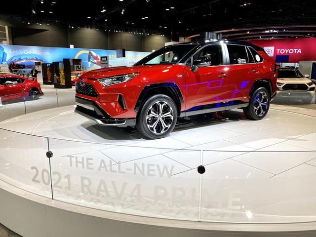 丰田新RAV4 Prime实拍！搭2.5L插混系统 这油耗您还满意吗？