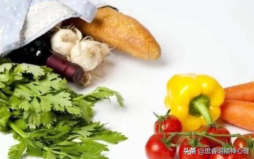 抑郁症、焦虑症，哪些食物要忌口？