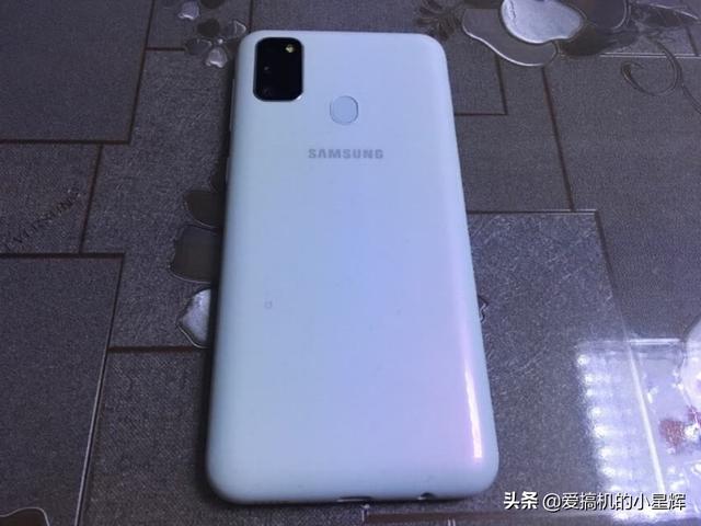 三星超长续航神机，6000毫安+128GB，上市半年不到跌至1499