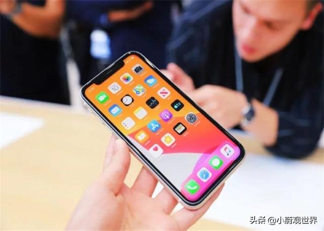 现已降至5299元，整体表现远超苹果11，iPhoneXS终于变香了