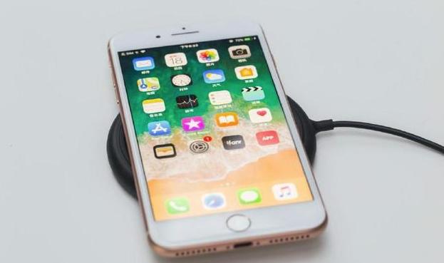 iPhone 8plus能否再战两年？看完竖起大拇指，这才是你想要的苹果