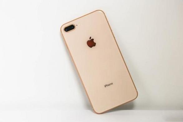 iPhone 8plus能否再战两年？看完竖起大拇指，这才是你想要的苹果