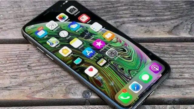 直降5000块！忍不住入手了公认最不值的iPhone，体验如何？