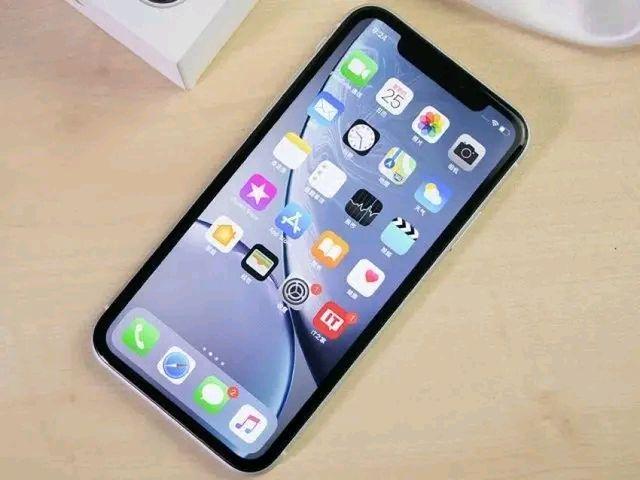 超过十万人参与！微博“一场”未来旗舰投票，iPhone12强势登顶