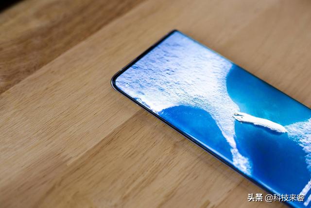 vivo NEX 3再体验：2020年回头再看，相比挖孔屏依然年度最强旗舰