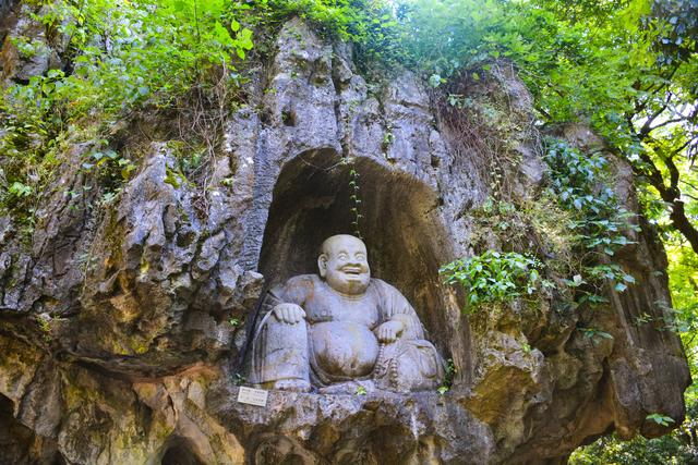 杭州灵隐寺人满为患？背后两座千年古寺才是清净地，却游客稀少