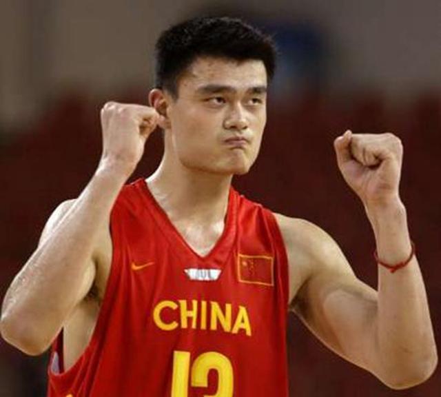 同是9年NBA生涯，姚明和林书豪各赚多少钱？差距很明显