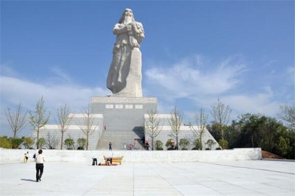 随州八大著名旅游景点，西游记漂流有着“华中第一漂”的美誉，女儿国温泉是休闲放松的佳选