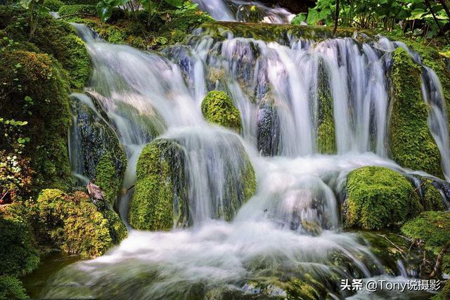 摄影技巧：瀑布水流怎么拍出拉丝效果？这些拍摄要点可别忘了