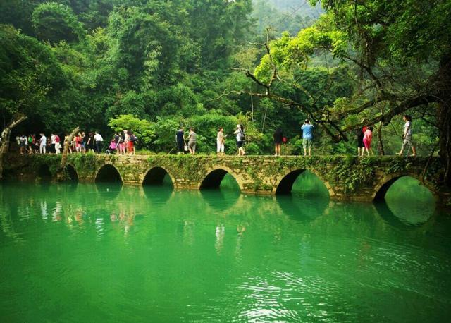 贵州的这个景点，原生态环境四季如春，景色不输云南海南