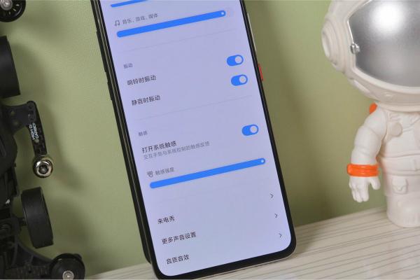 华为Mate30 5G跌至新低，对比红米K30Pro，谁才是理想选择？