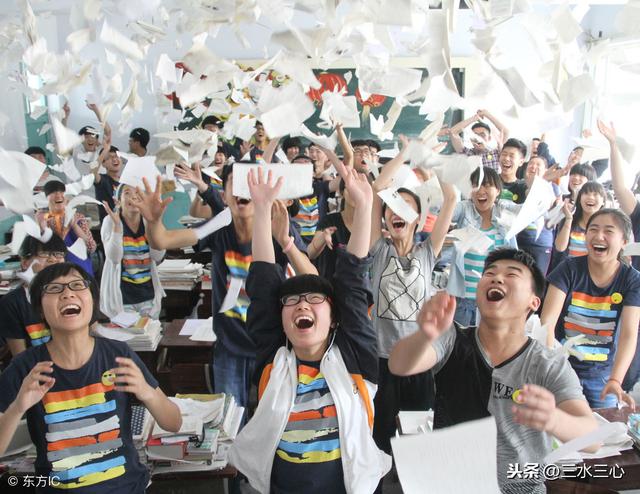 副教授辞职做快递员，深刻地揭示出了当前大学教育存在的问题！