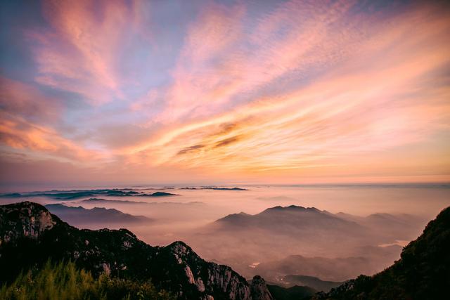 中国10大名山，爬过4个以上算你牛，都爬过的，真是登山达人