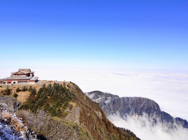 中国10大名山，爬过4个以上算你牛，都爬过的，真是登山达人