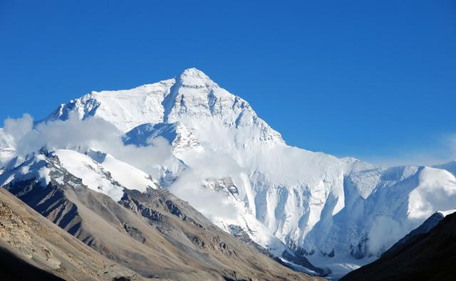 中国10大名山，爬过4个以上算你牛，都爬过的，真是登山达人