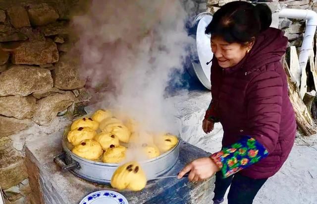 被神化的中国历史文化名村大汖村，人烟稀少，房屋十室九破