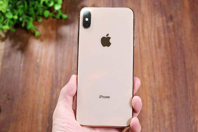 A12+iOS+4199元，二手iPhone XS，入手还值不值？