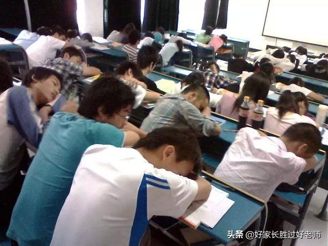 叫不醒的大学生，睡不够的中学生！颠倒教育时间，何时还给孩子？