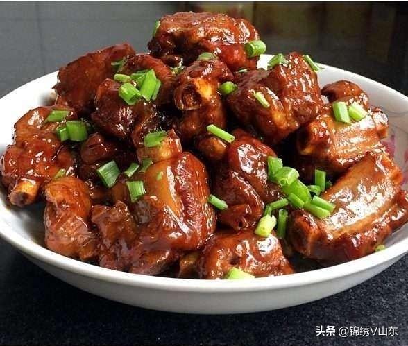 美味做法推荐，红烧肉，红烧章鱼块，红烧排骨，青椒烧脆骨