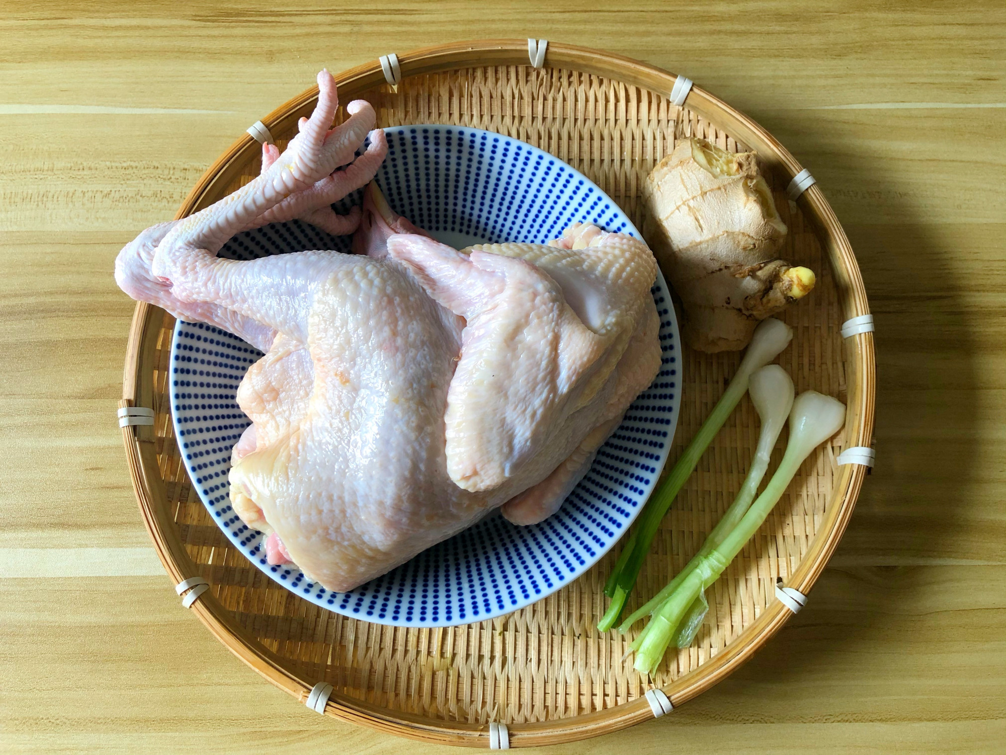 鸡肉这个做法绝了，酱香浓郁，好吃到舔盘，做法超简单