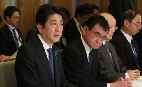 日本首相安倍辞职，聊一聊防卫大臣河野太郎