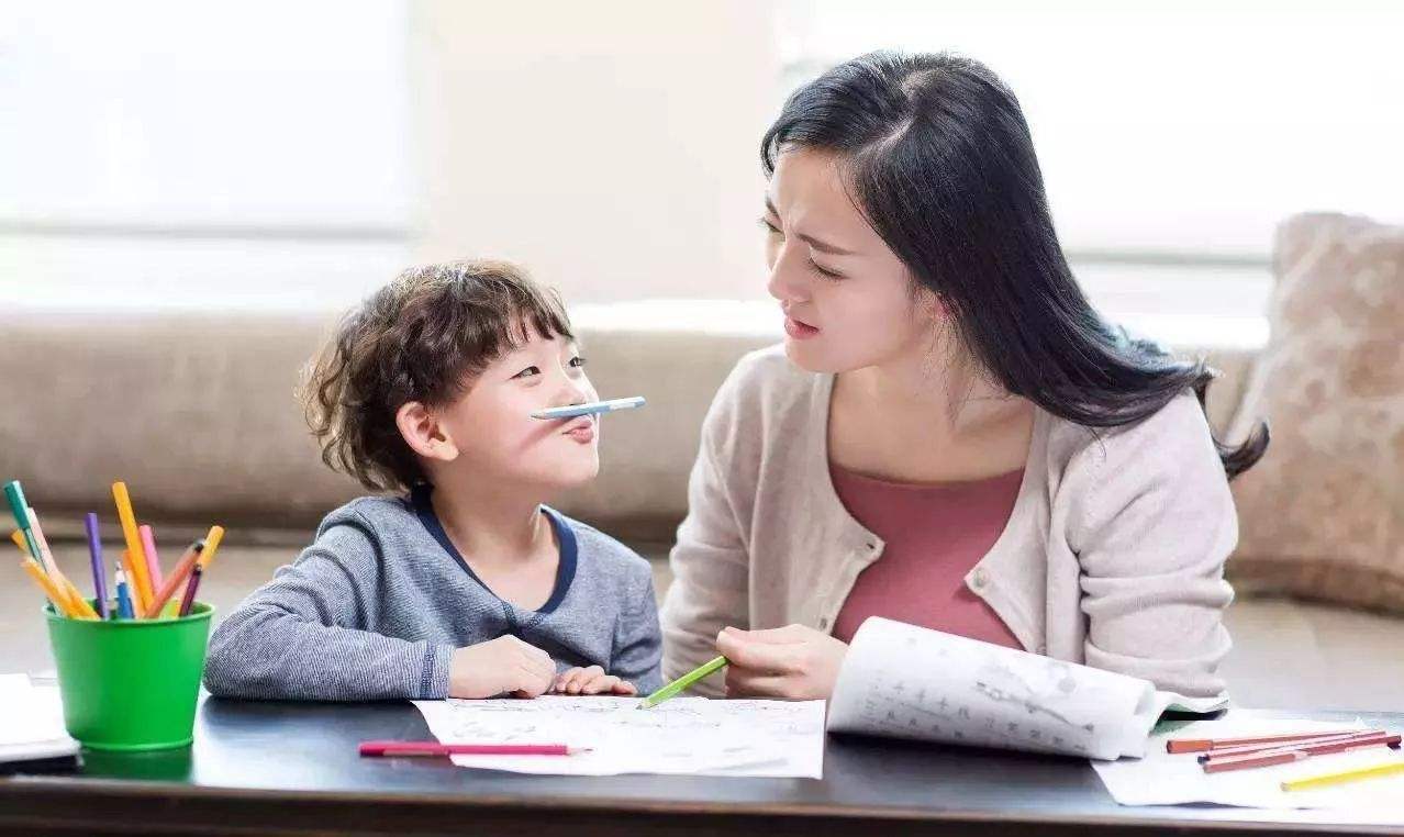 心理学专家：当出现这十大迹象，说明你正在培养一名高智商孩子