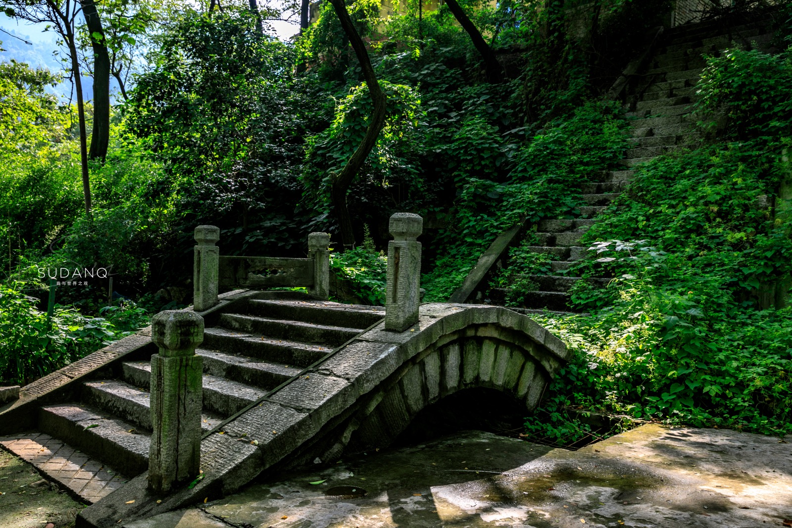 西安可真是一块宝地呀，在秦岭深处藏了一个大瀑布，背景不简单