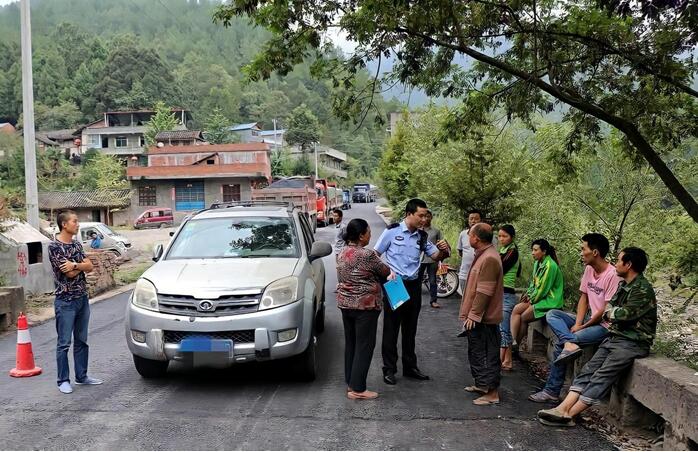 诺水河派出所民警协调村民矛盾   受访者供图